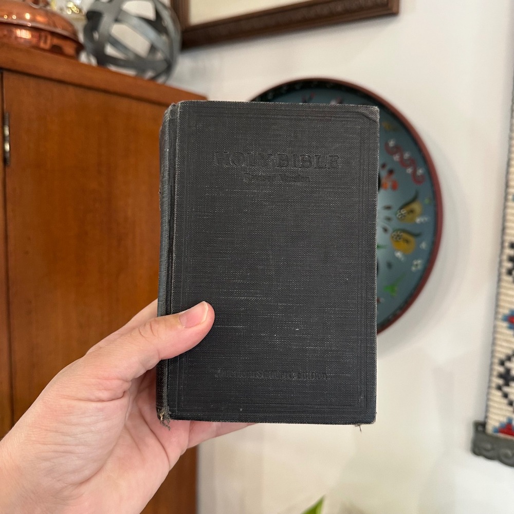 Vintage 1929 Holy Bible American Standard Version Black Cloth Red Edge ABS